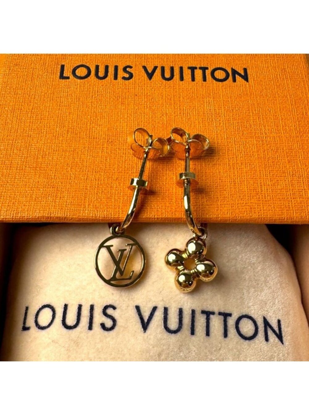 Louis Vuitton Earrings Blooming Monogram Gold